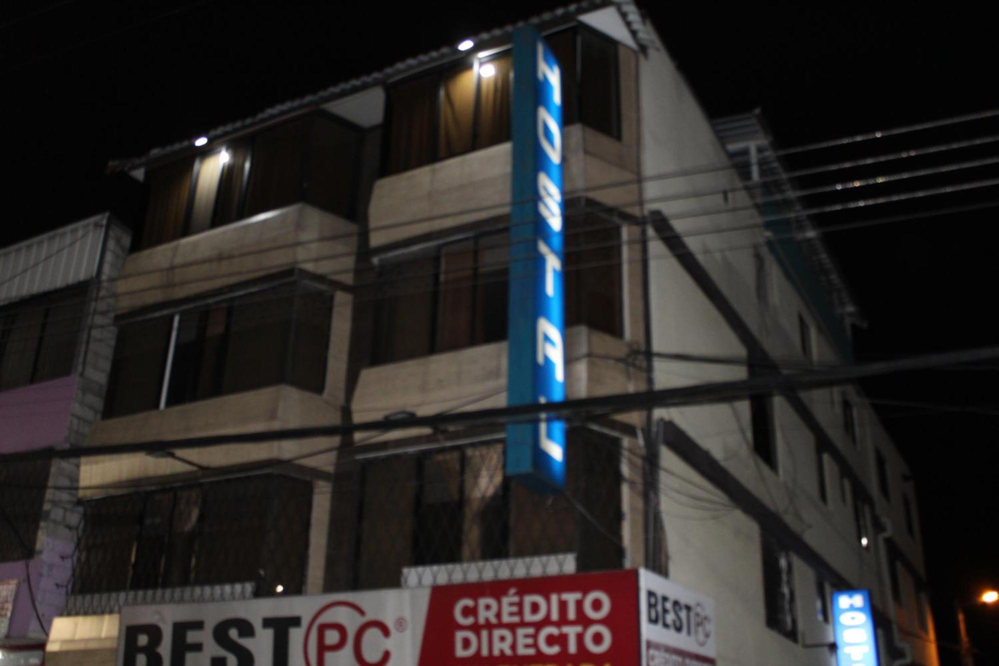 Julius Hostal, Desde Las 14 Horas Hasta 12 Del Mediodia 基多 外观 照片